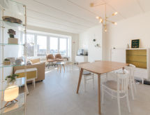 Op 500 m van zee: 4-persoons appartement in Bredene - thumbnail 1
