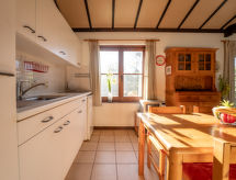 Op 600m van zee: Vrijstaand vakantiehuis met verwarmd zwembad in Bredene - thumbnail 5