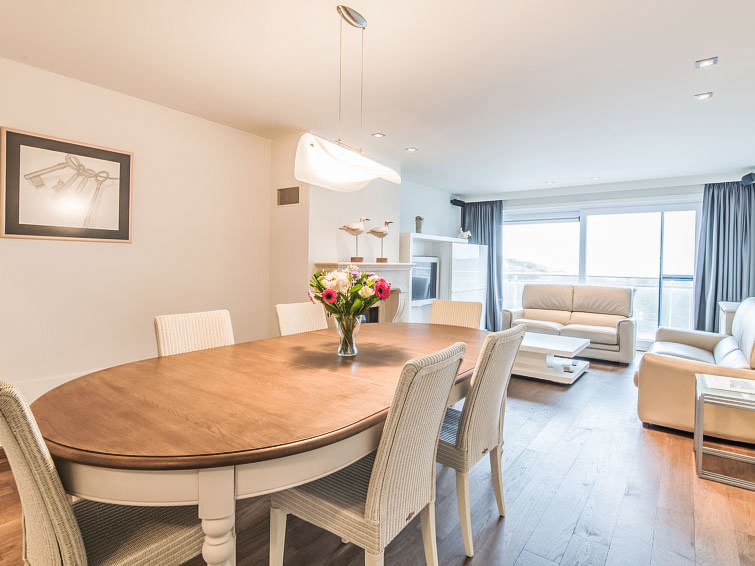 Search and Stay destination Bredene, Vlaams Gewest - Belgium from AU$ 352. Queen Mary