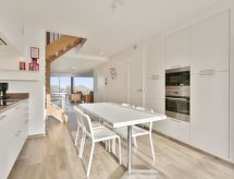 Aan zee: 6-persoons appartement in Bredene - thumbnail 3