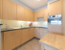Aan het strand: modern 4-persoons appartement in Bredene - thumbnail 2