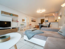 Breduynia: Modern appartement met balkon op 130m van het strand - thumbnail 3