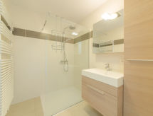 Op 450 m van het strand: modern 4-persoons appartement in Bredene - thumbnail 5