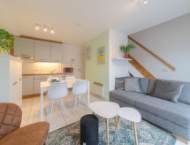 Licht appartement in Bredene, op 500 meter van strand en zee - thumbnail 1