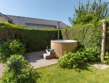 Vrijstaande villa met whirlpool aan zee in Bredene - thumbnail 3