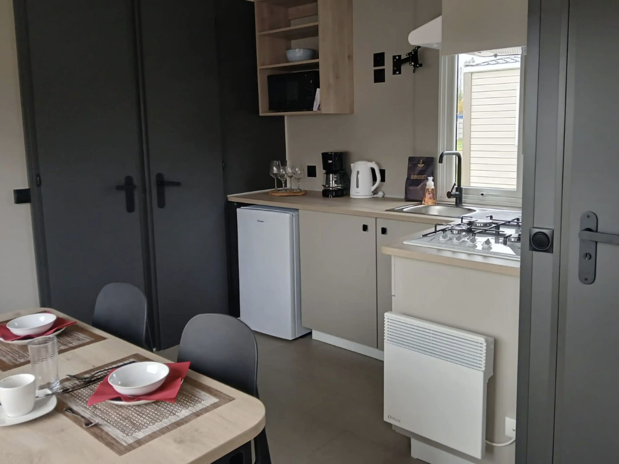 Op loopafstand van centrum: knus 4-persoons vakantiehuis in Jabbeke - foto 4