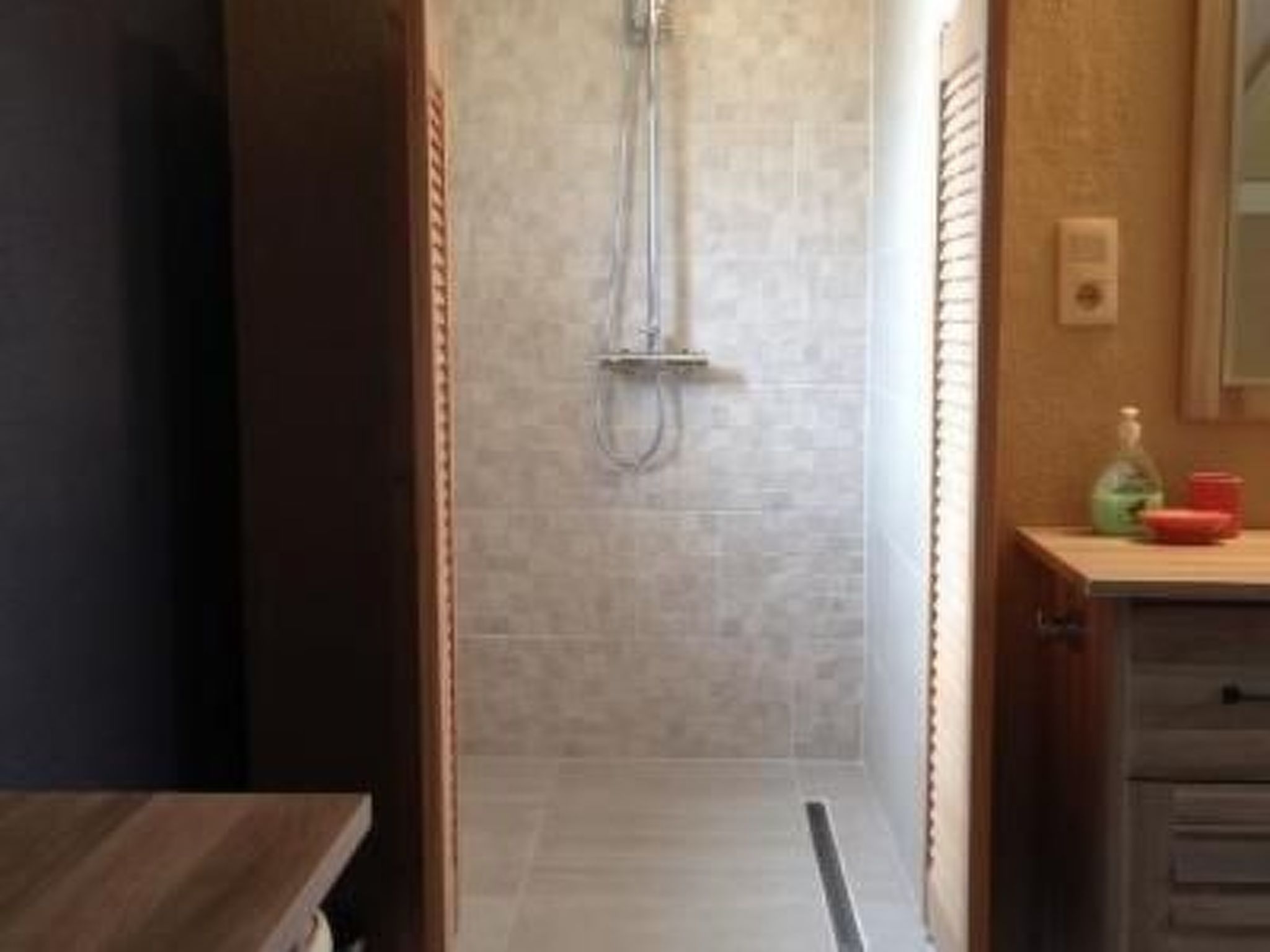 Zonneweelde bei Dünen und Wald-Inside