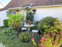 4-persoons vakantiehuis in De Panne met verwarmd zwembad - thumbnail 3