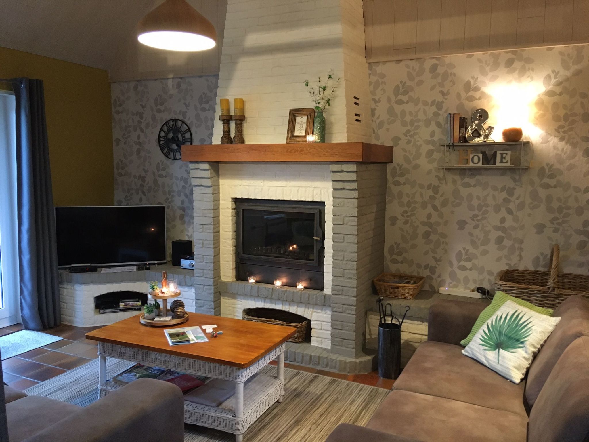 Windekind mit Blick auf die Felder-Inside