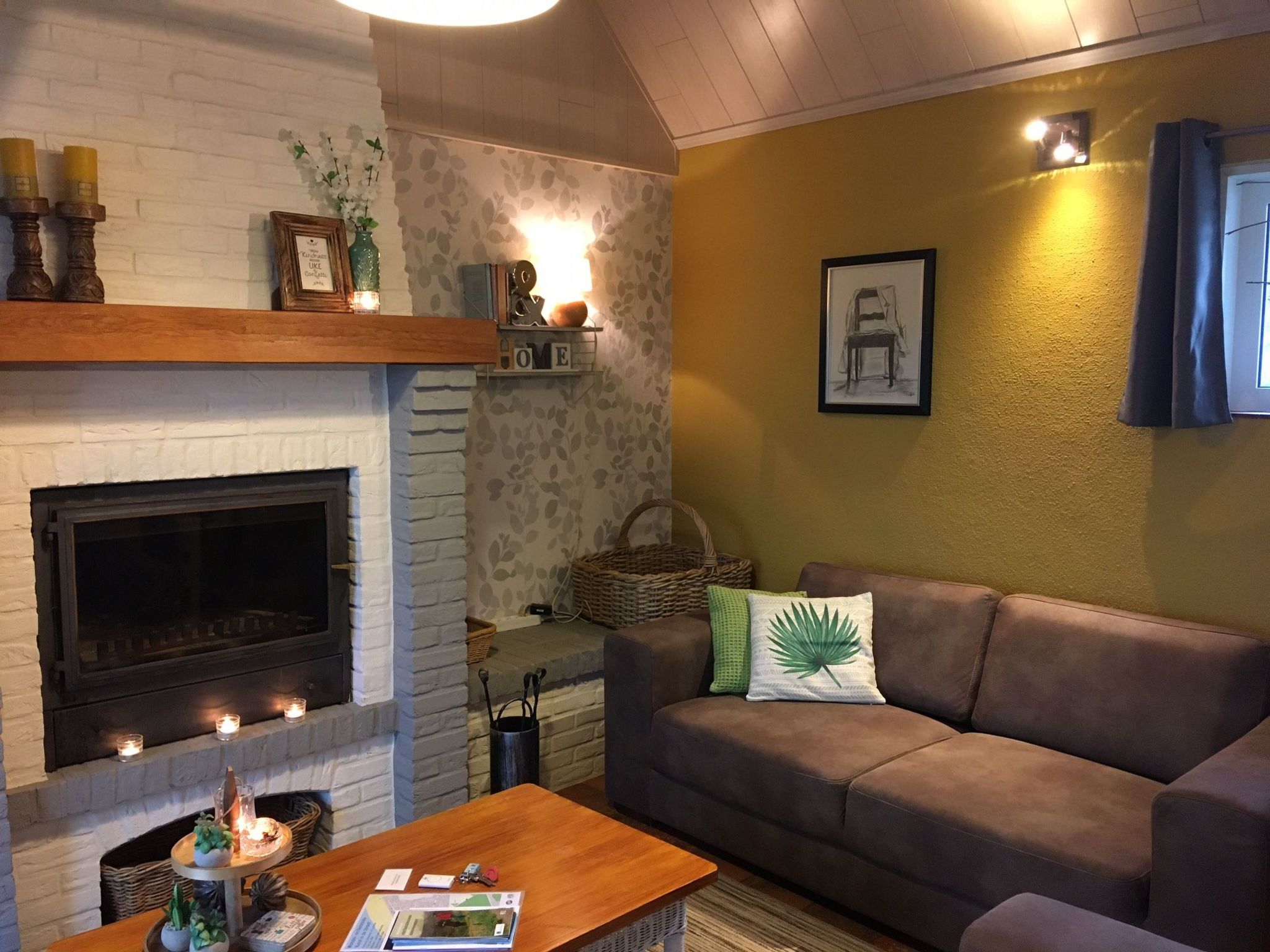 Windekind mit Blick auf die Felder-Inside