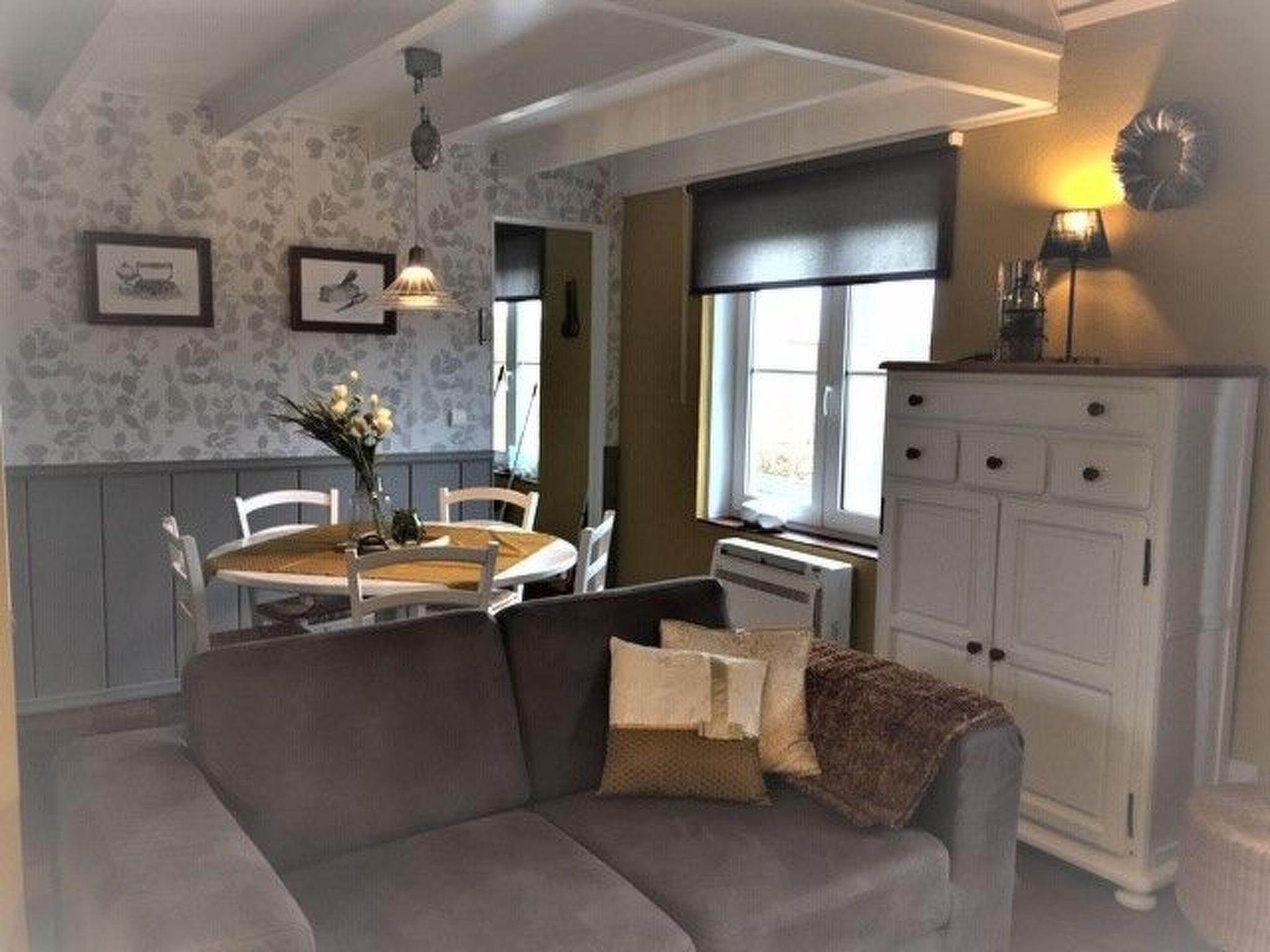 Windekind mit Blick auf die Felder-Inside