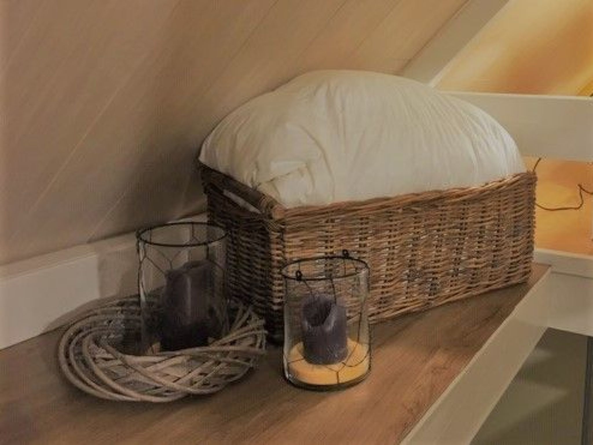 Windekind mit Blick auf die Felder-Inside