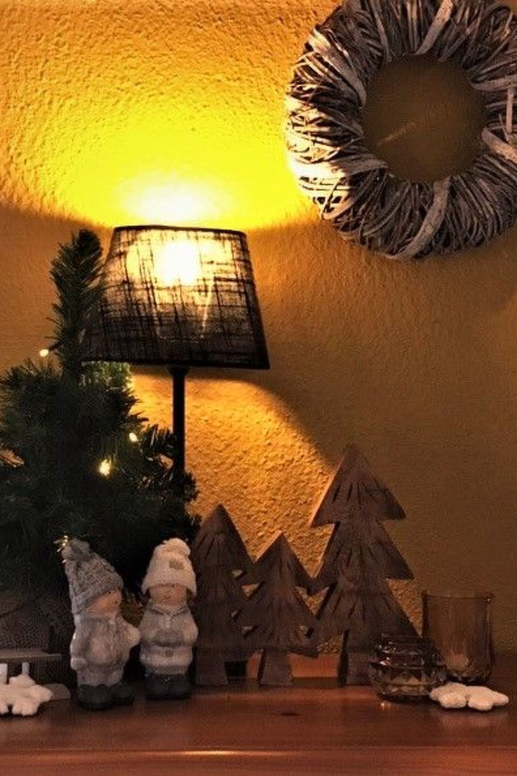 Windekind mit Blick auf die Felder-Inside