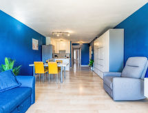 Op 300 m van zee: 4-persoons appartement met balkon in De Panne - thumbnail 3
