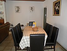 8-persoons appartement met open haard in centrum Poperinge - thumbnail 3