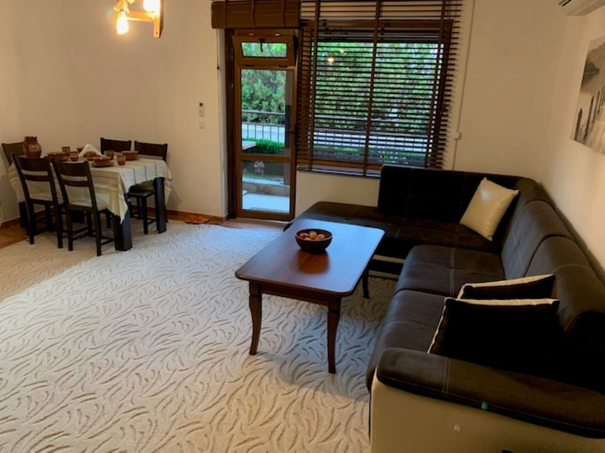 Wohnung mit Garten - Drinnen