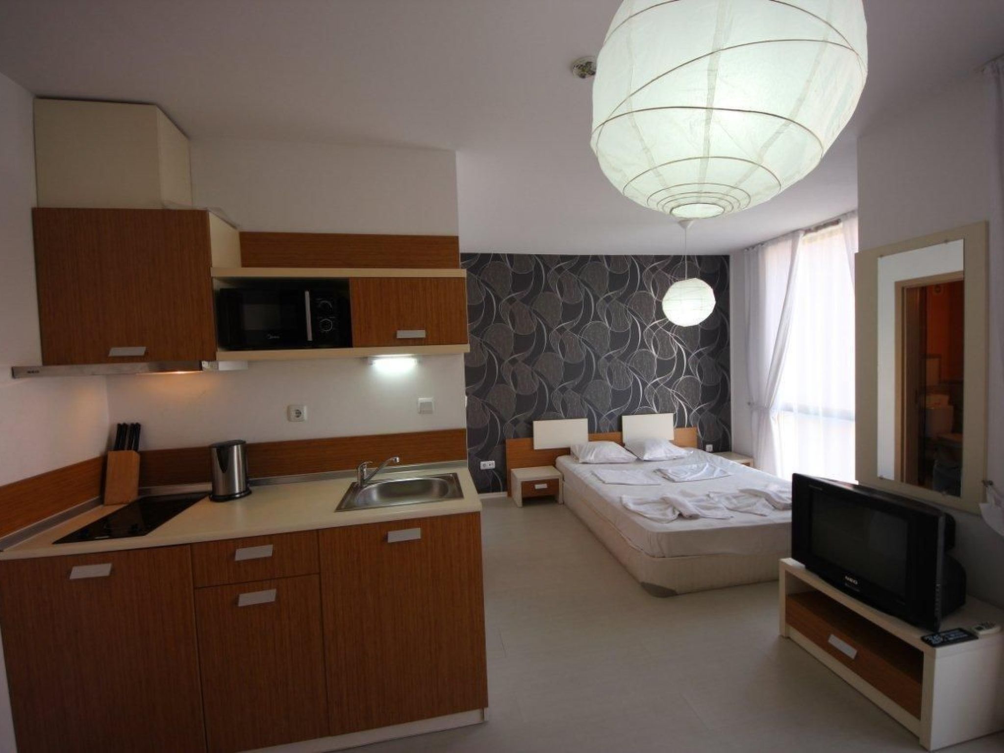 In Фрегата mit Pool