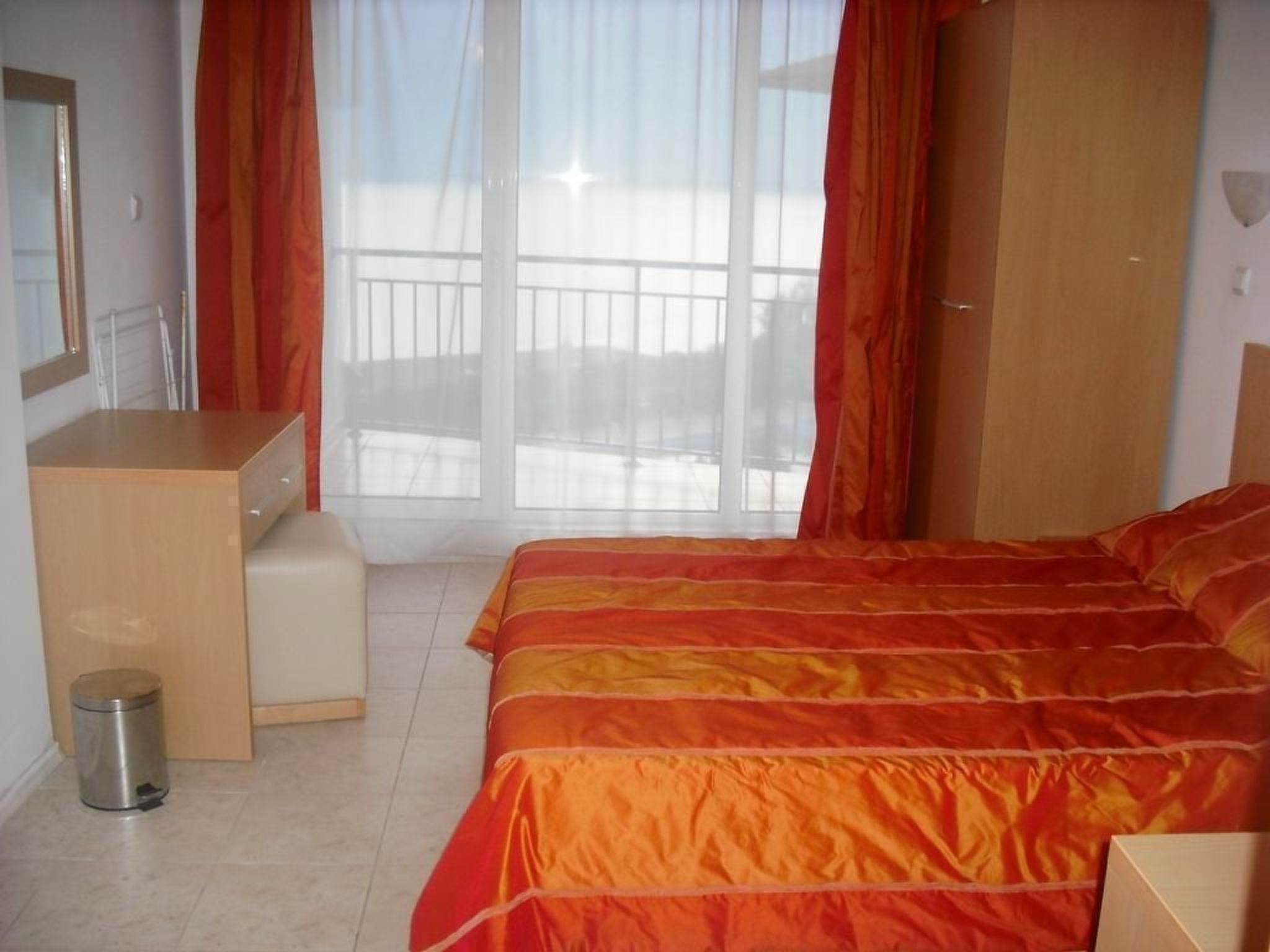 Vega: Ruim appartement op 100 meter van het strand in Sveti Vlas - foto 9