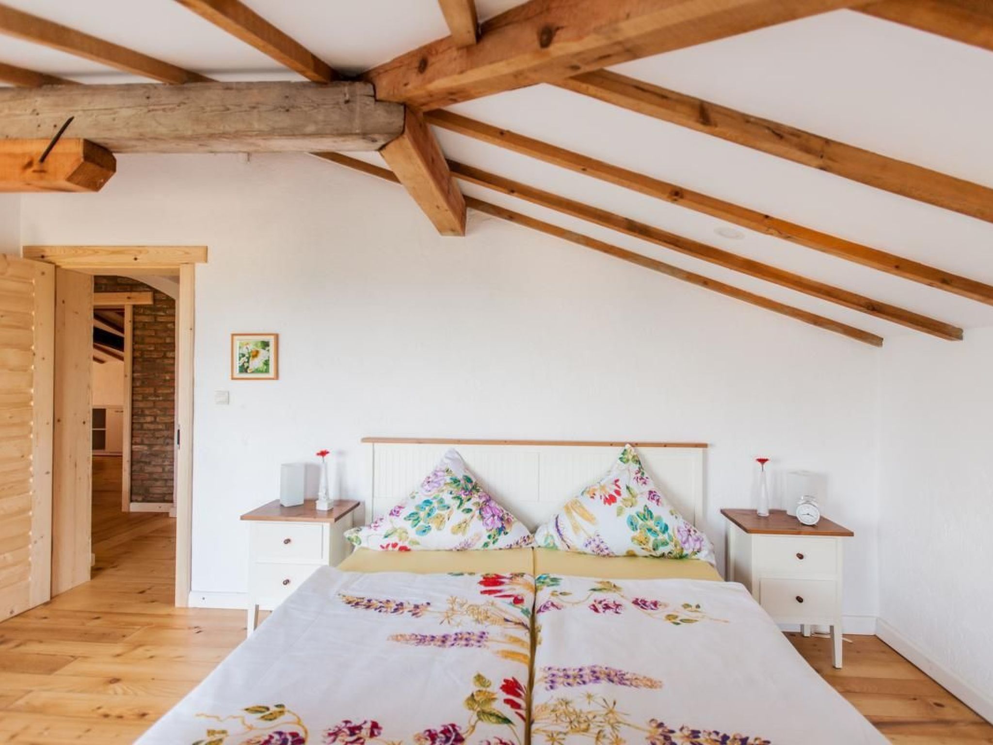 Auf zwei Etagen, mit Garten und überdachtem Grillplatz - Image-tags.info