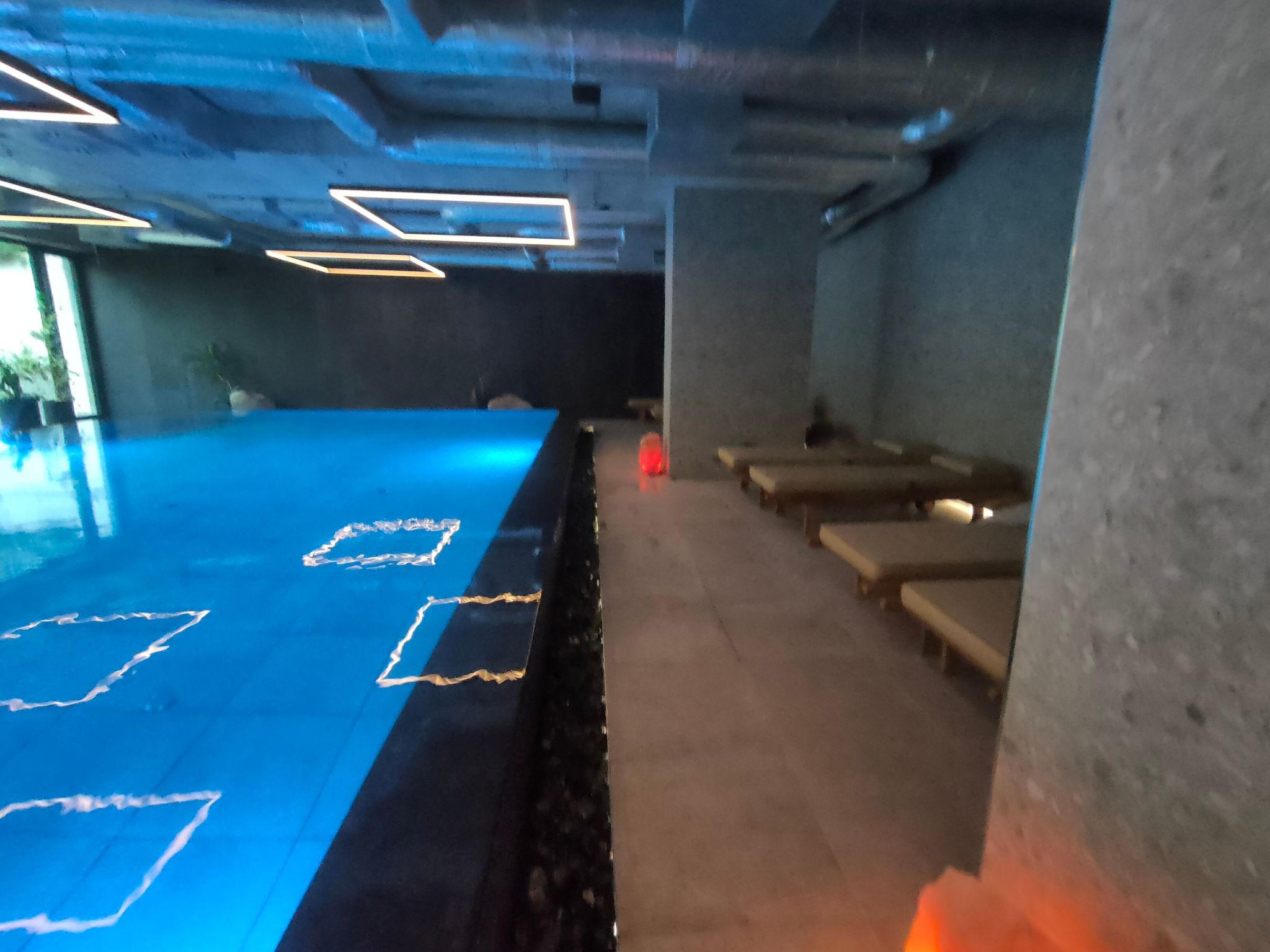 Studio "Allure Varna" mit Infinity-Pool-Buiten