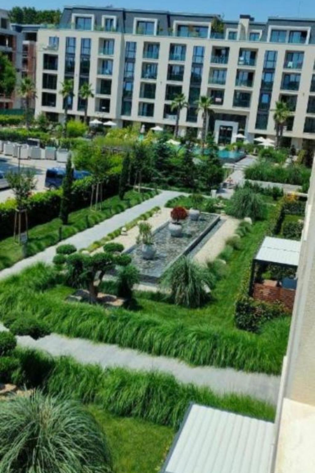 Studio "Allure Varna" mit Infinity-Pool-Image-tags.info