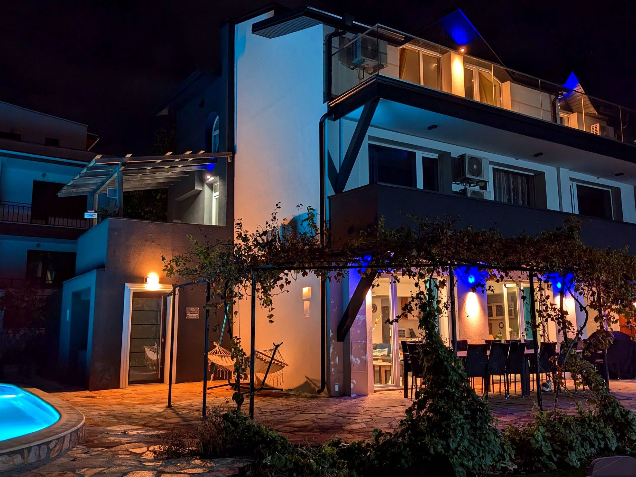 Familienvilla "Dionysus" mit Pool und Meerblick-Buiten