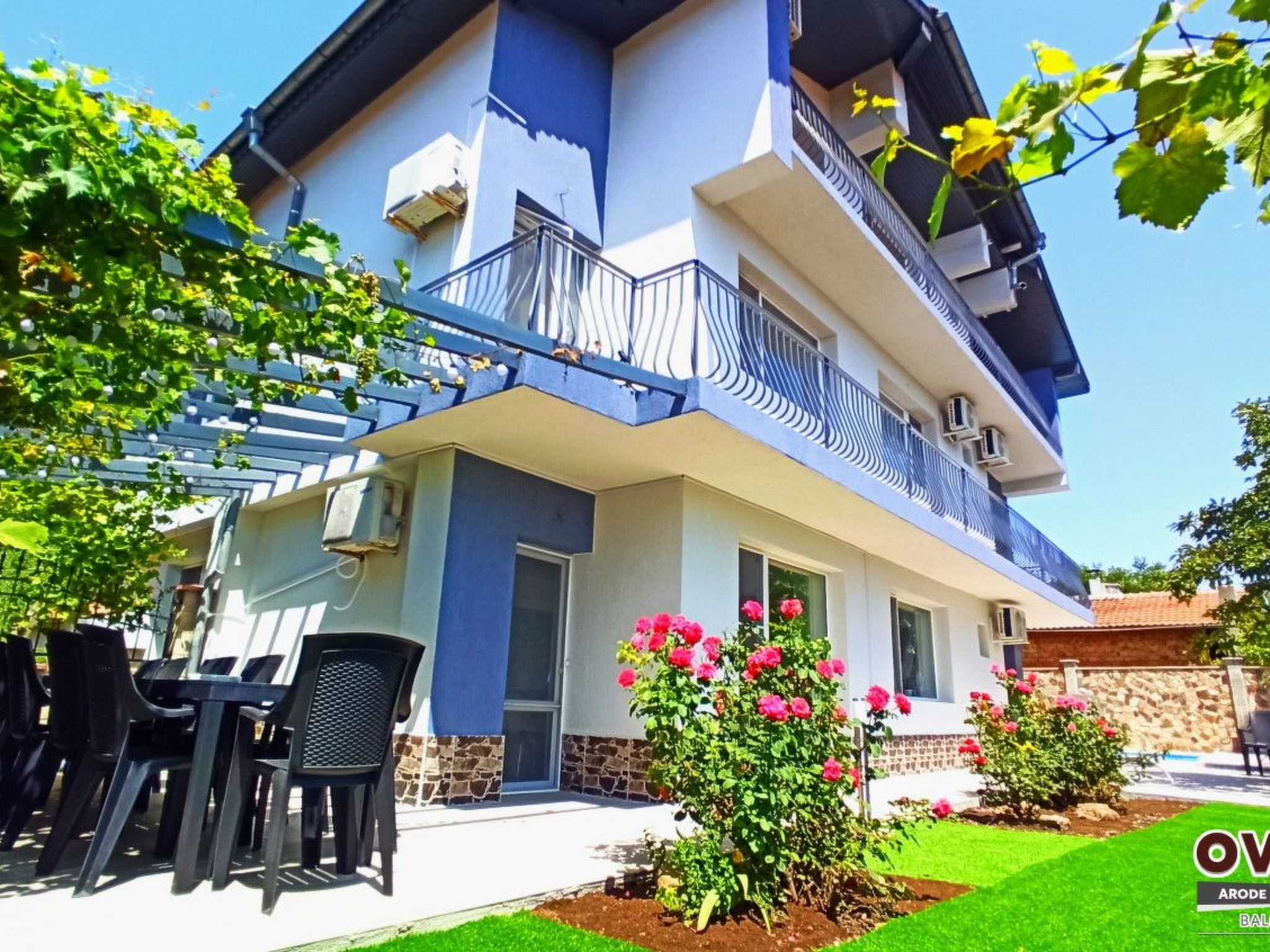 Familienvilla mit Meerblick "Arode Villa Ovid"-Buiten