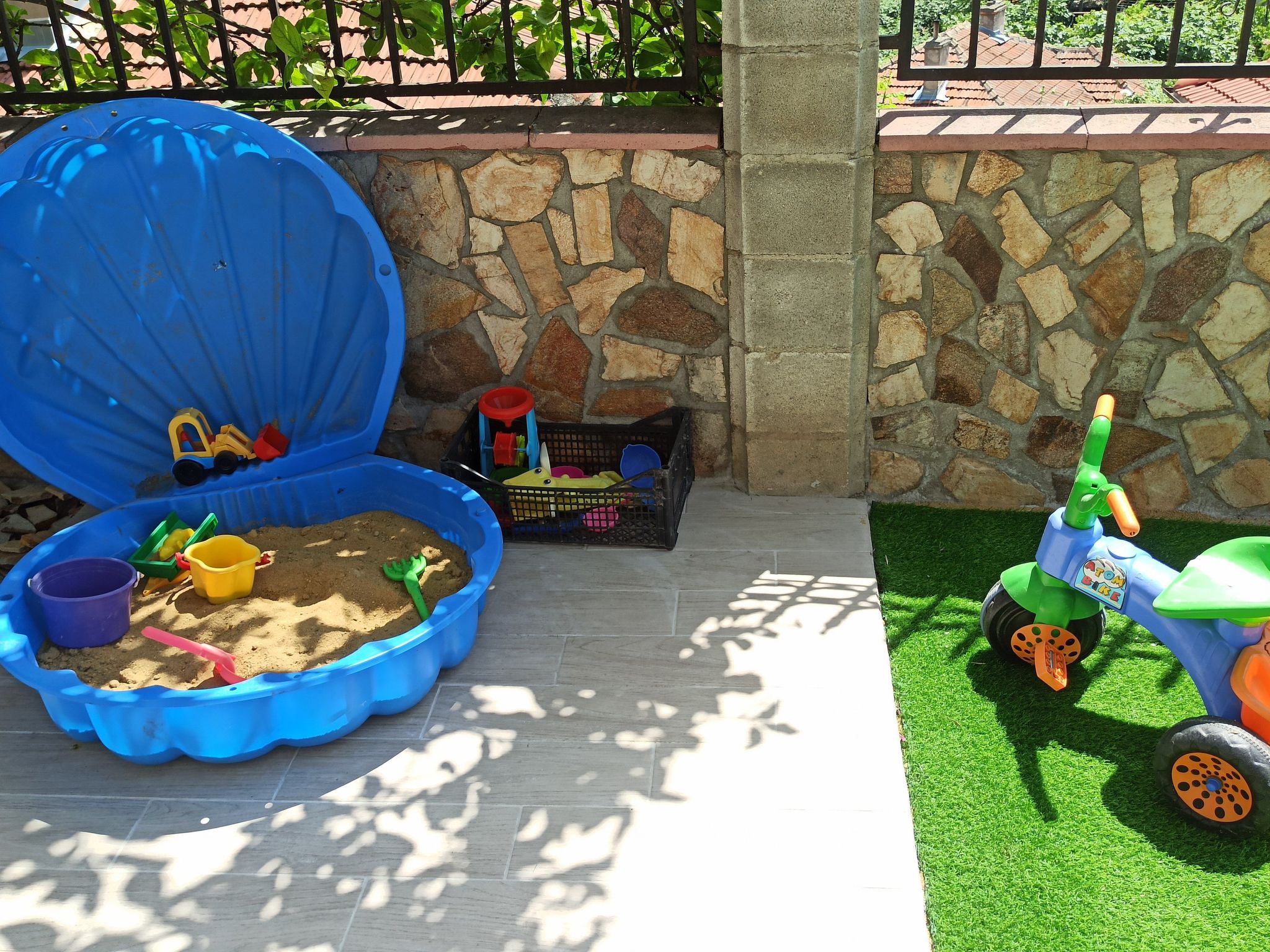 Familienvilla mit Meerblick "Arode Villa Ovid"-Buiten