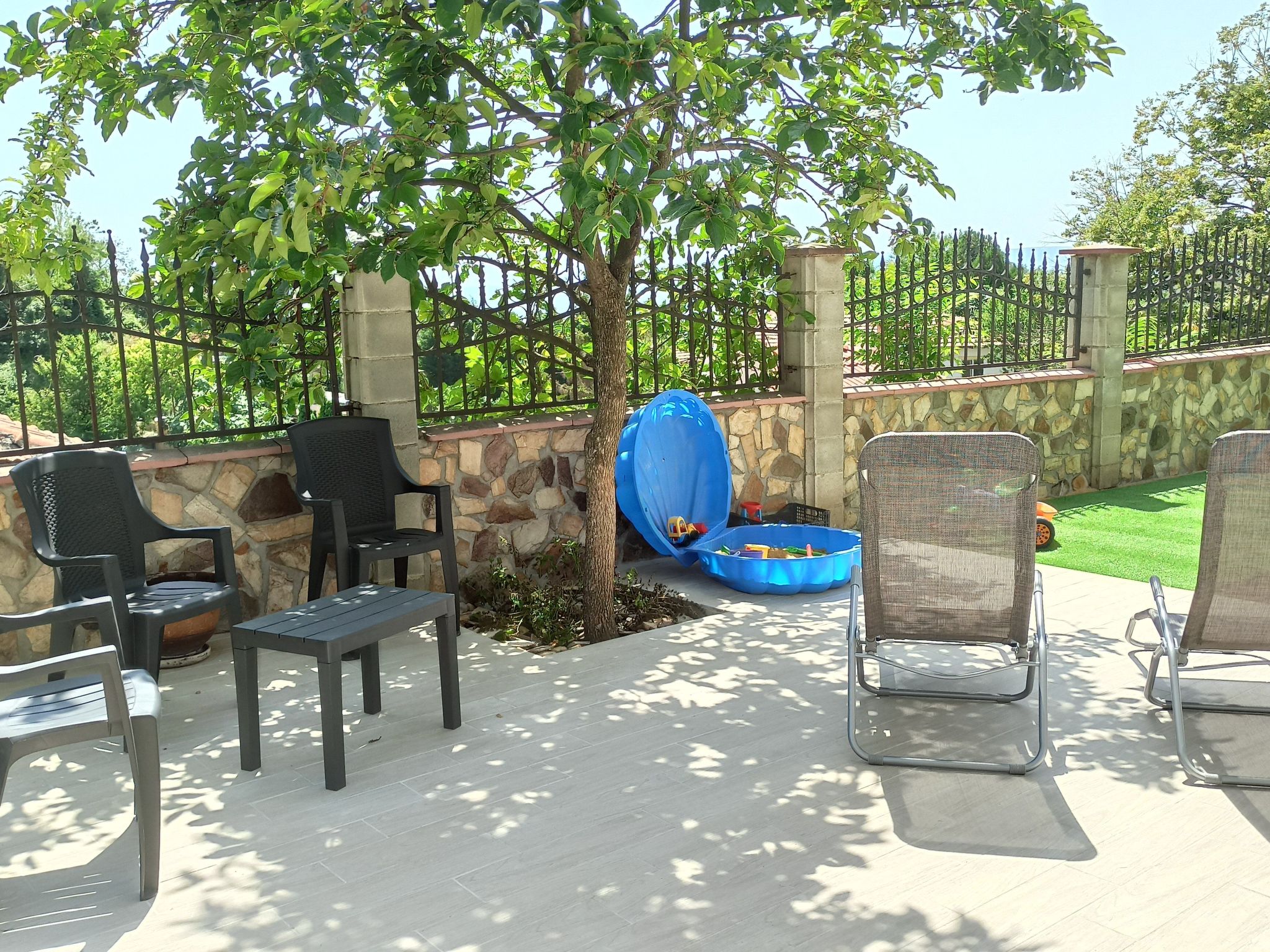 Familienvilla mit Meerblick "Arode Villa Ovid"-Buiten