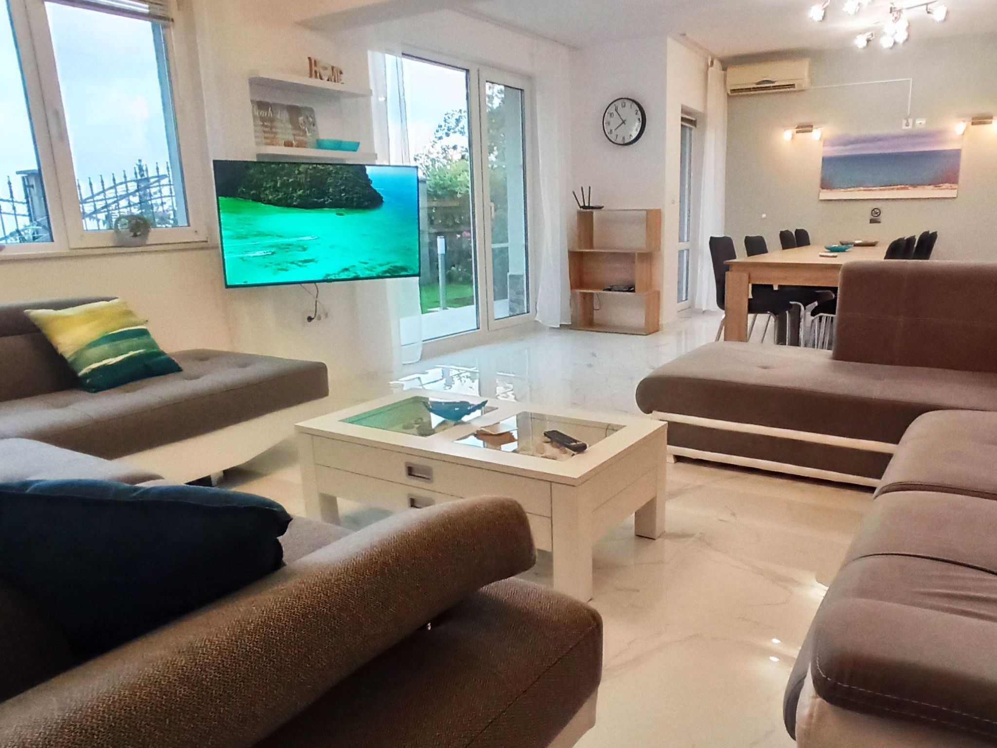 Familienvilla mit Meerblick "Arode Villa Ovid"-Binnen