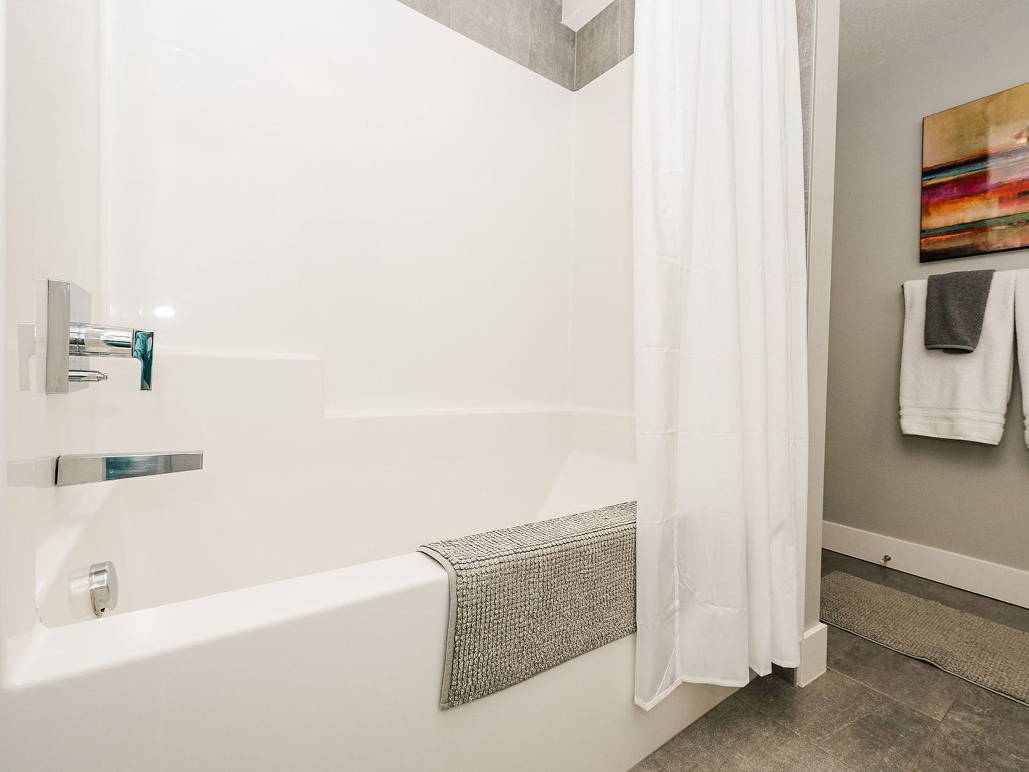Moderne Suite bij Henday Town Centre – Golf, Ruimte & Nabij Luchthaven - foto 42