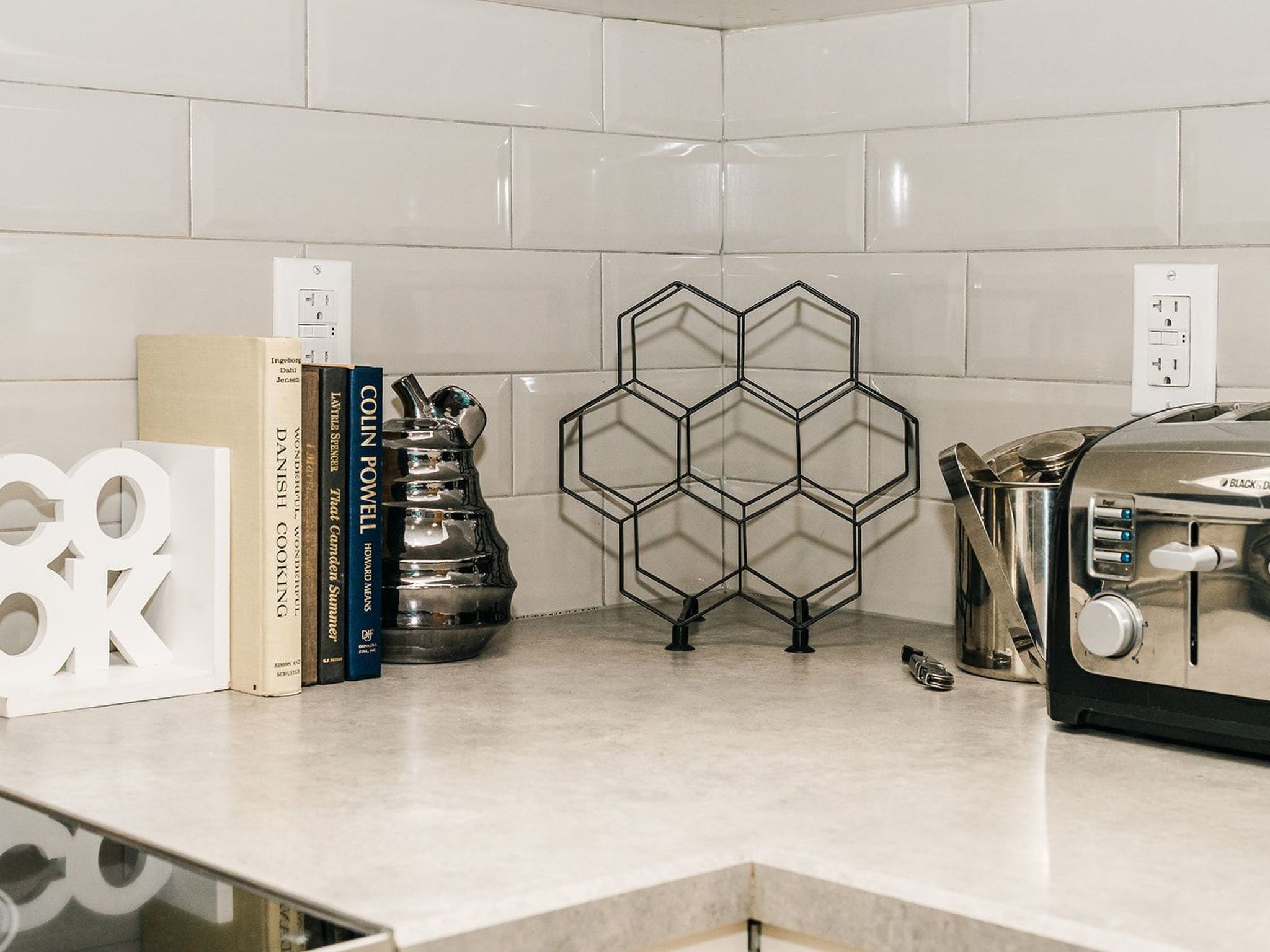 Moderne Suite bij Henday Town Centre – Golf, Ruimte & Nabij Luchthaven - foto 11
