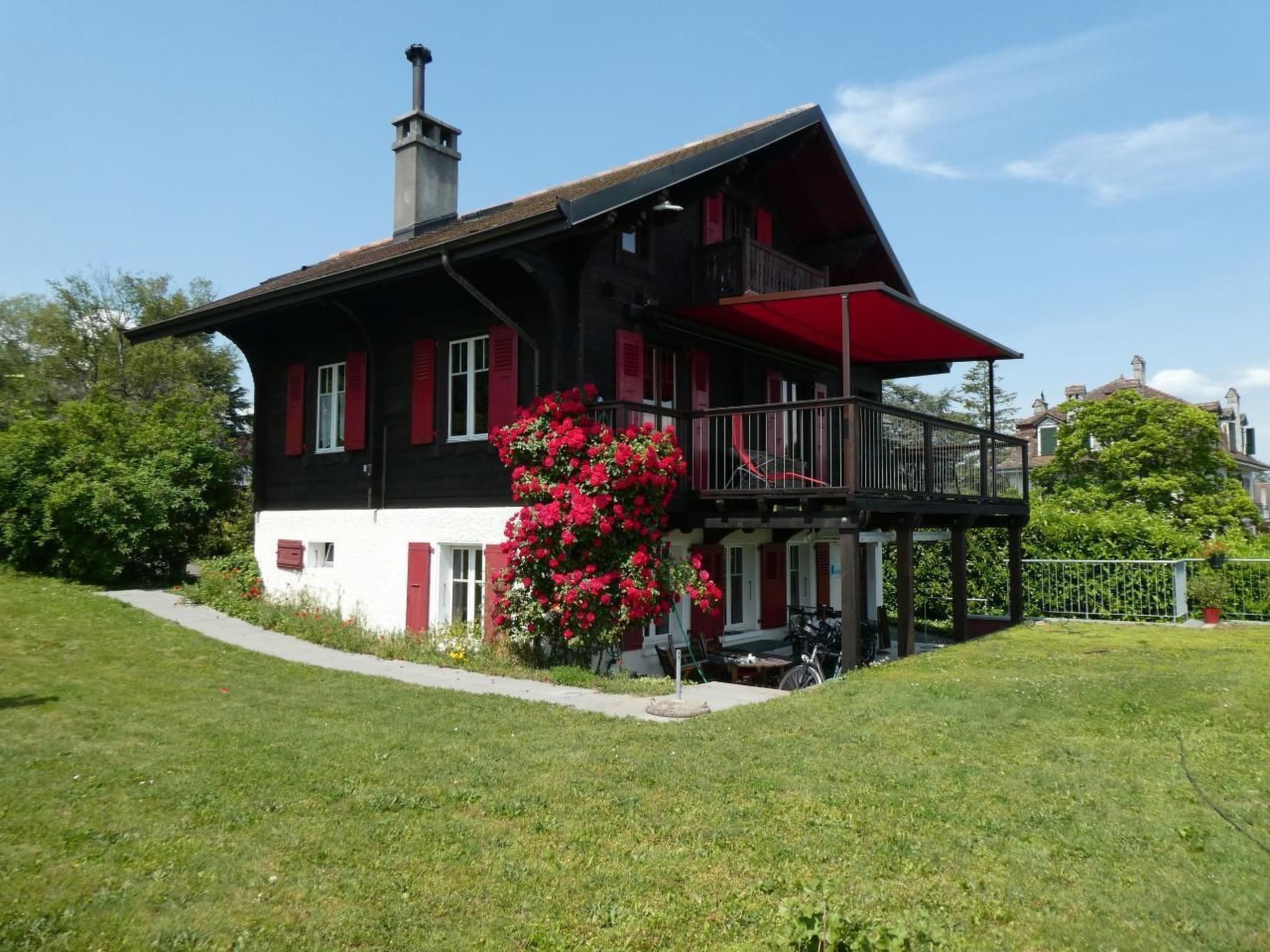 Chalet am See in St-Prex