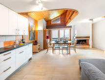 Chalet Centaure: Rustiek verblijf met uitzicht op het Meer van Jura - thumbnail 1