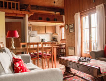 Ruim chalet voor 6 pers. aan de skipiste van Moléson met tuin en open haard - thumbnail 6