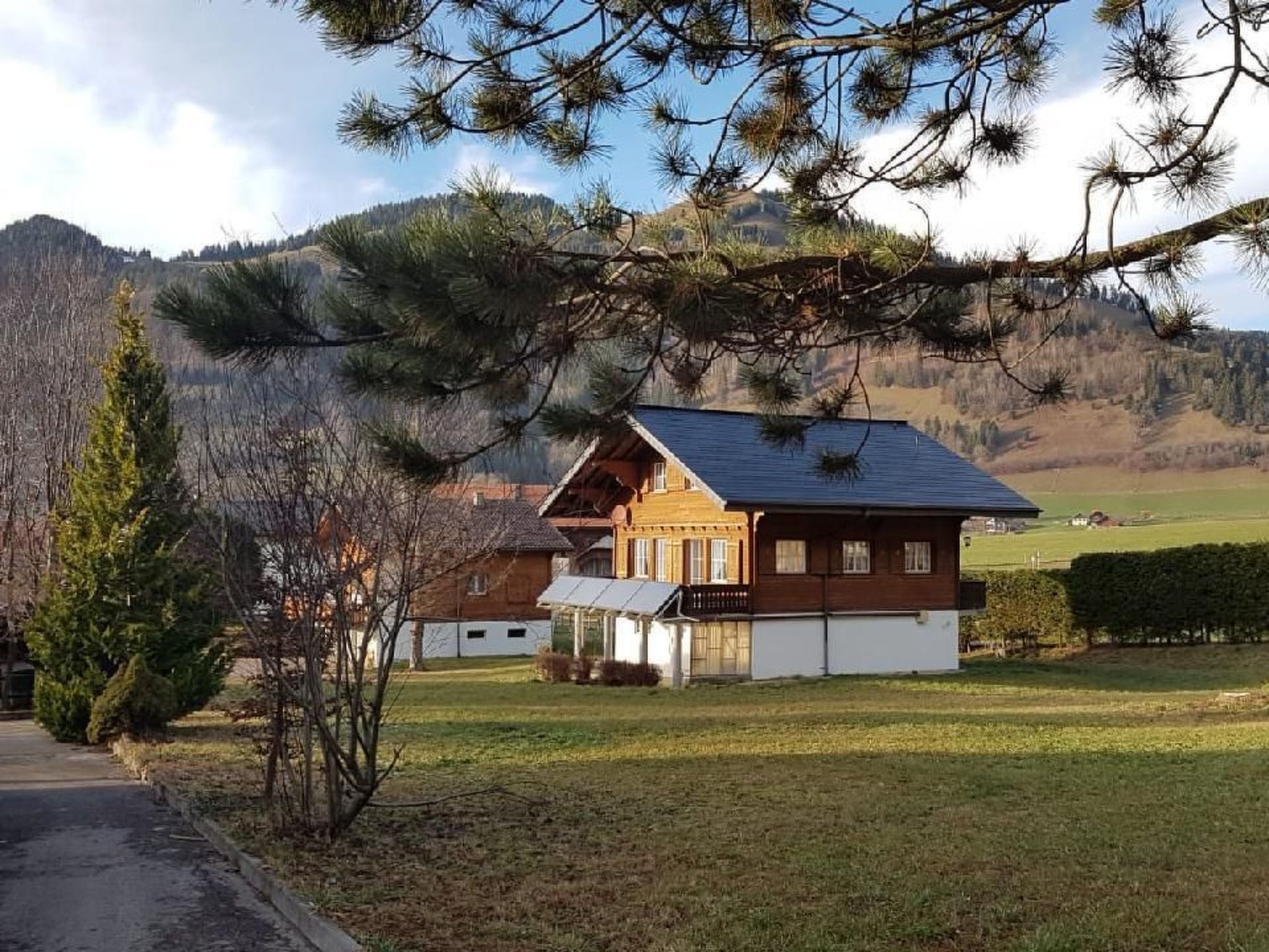 Chalet mit grossem Umschwung