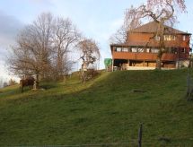 Sfeervol vakantiehuis met open haard en bergzicht in Plaffeien - thumbnail 2