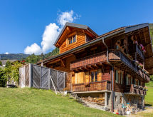 Chalet le Riad des Neiges a Sauna