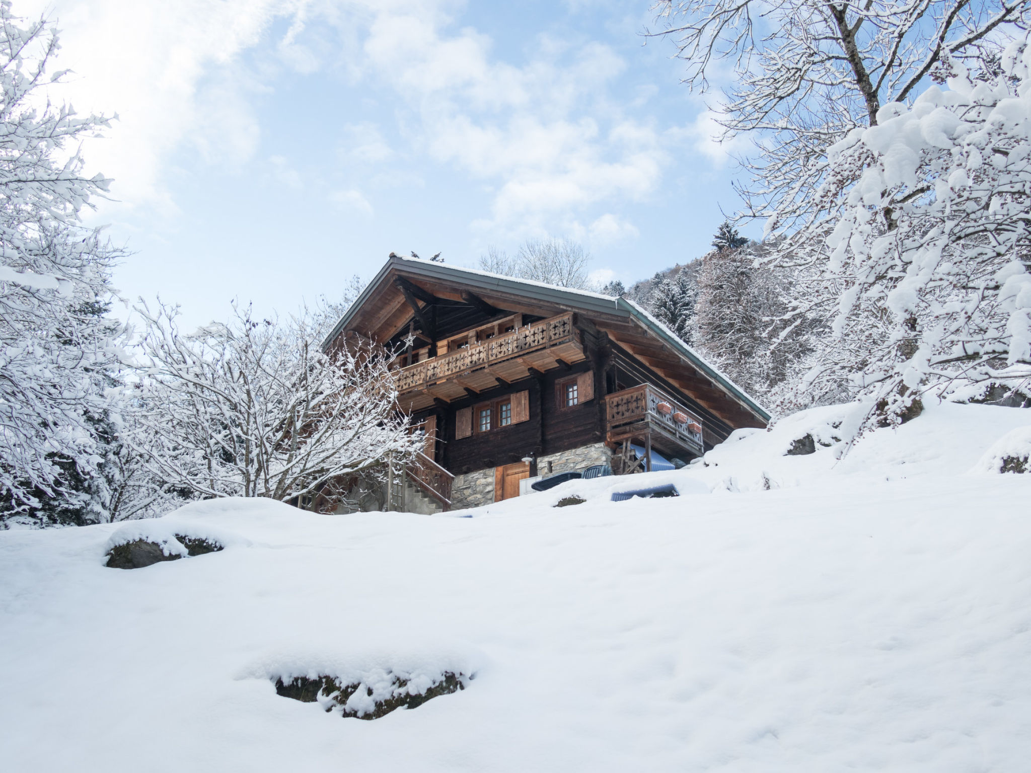 Chalet Les Quatre Saisons, (Val d'Illiez), - Outside