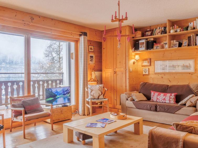 Op 500 m van de piste: Zonnig appartement in Champery in Champery