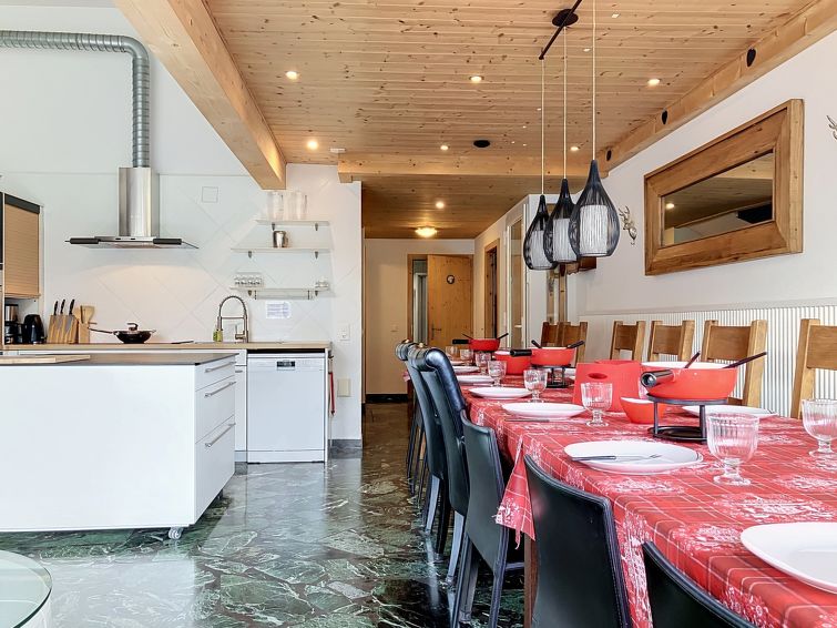 Aan de piste: Ruim appartement met sauna en bergzicht in Les Crosets in Les Crosets