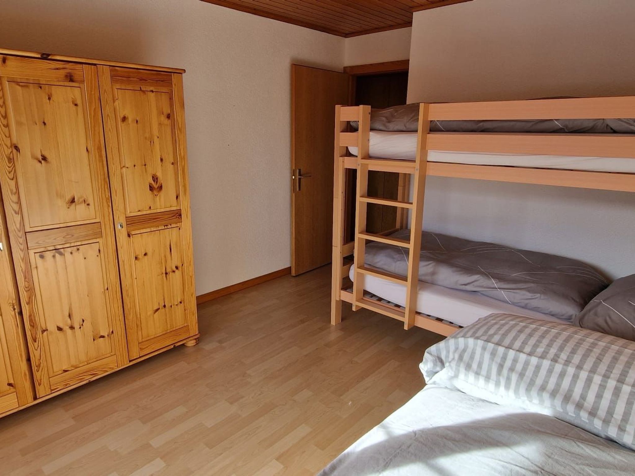 Photo of Oeillet 4, (Champoussin),