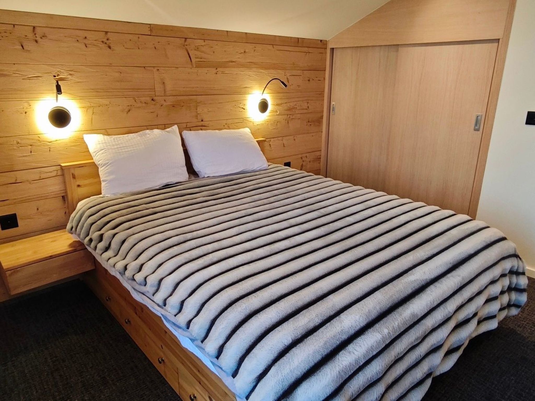 Appartement Frostana 1600, (Champoussin), – Extérieur de la maison, photo 7 sur 26