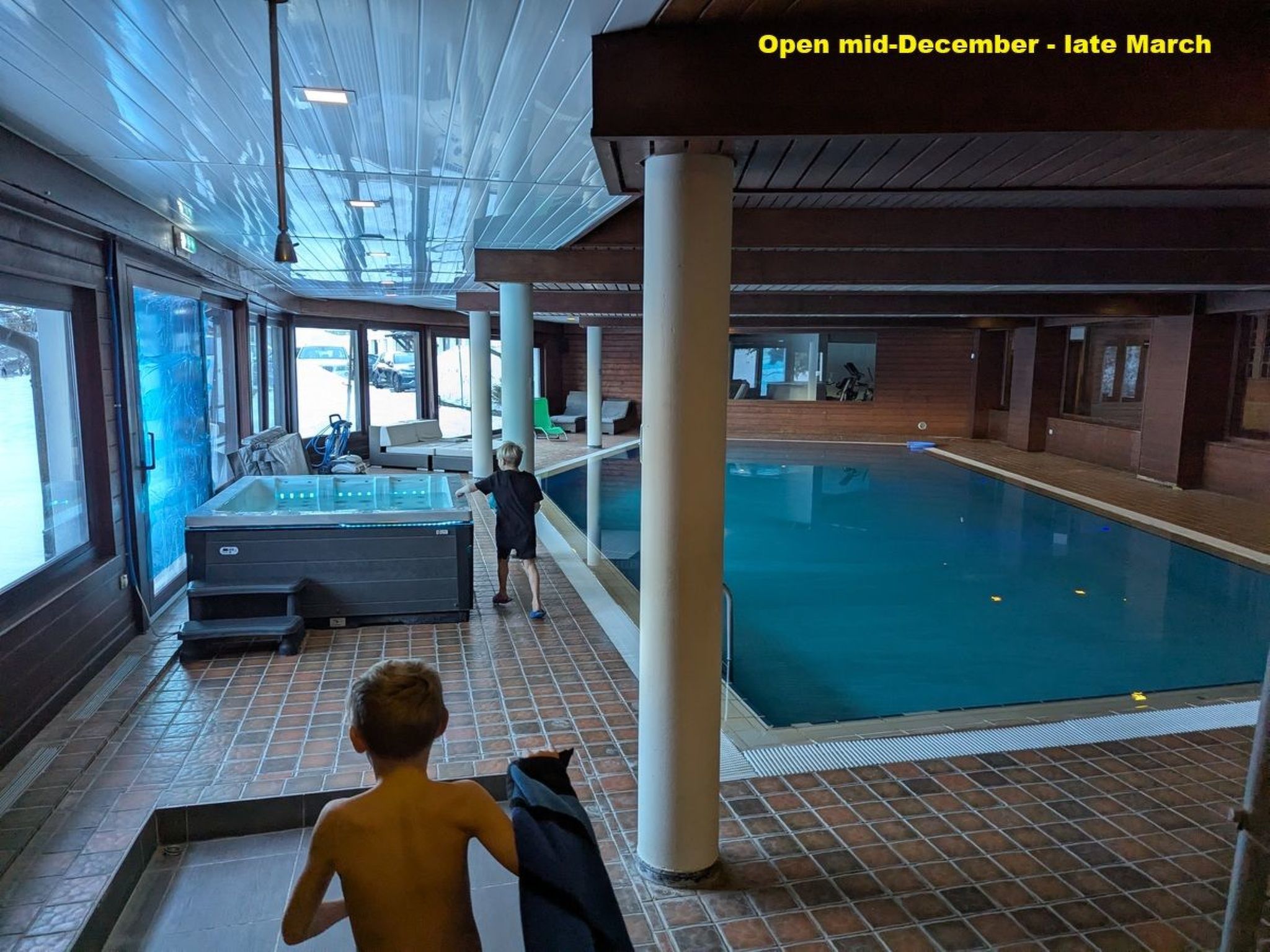 Appartement Frostana 1600, (Champoussin), – Piscine intérieure, photo 19 sur 26