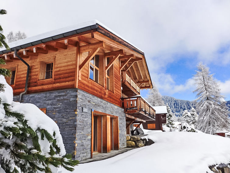 Slide3 - Chalet Maurice