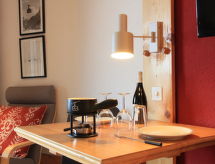 Le Bristol B36: Knus appartement aan de piste in Villars met verwarmd zwembad - thumbnail 4