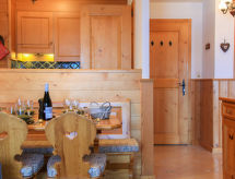 Stijlvol appartement in Villars, direct bij skipiste en centrum - thumbnail 2