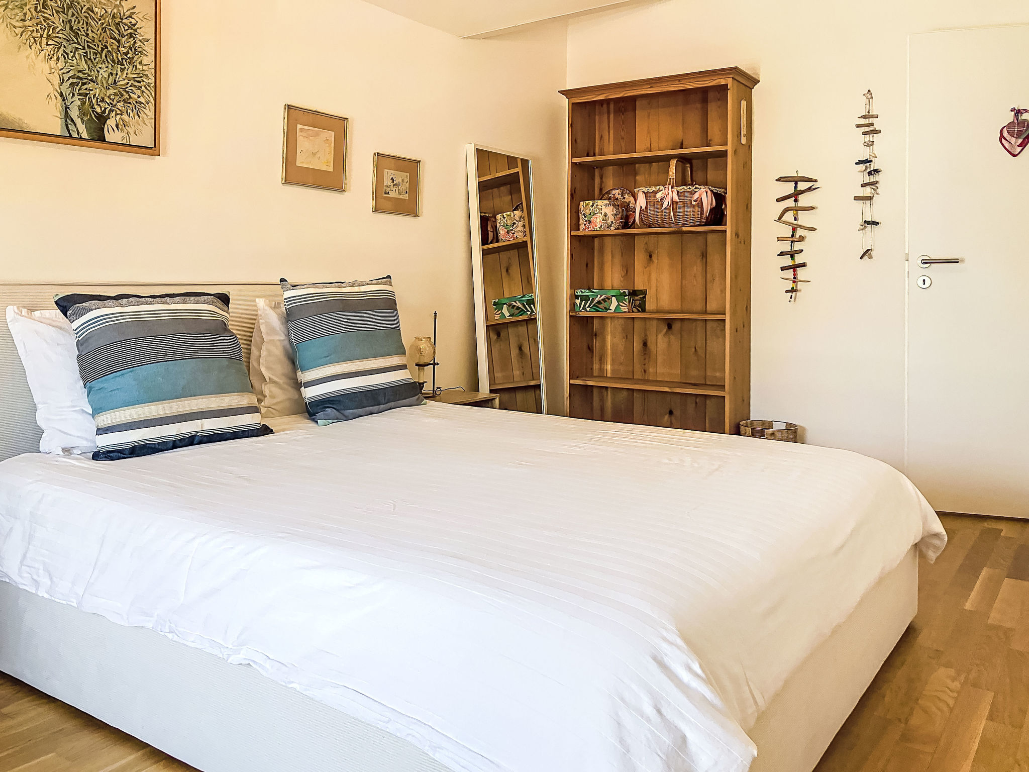 Photo of Les Perles du Lac