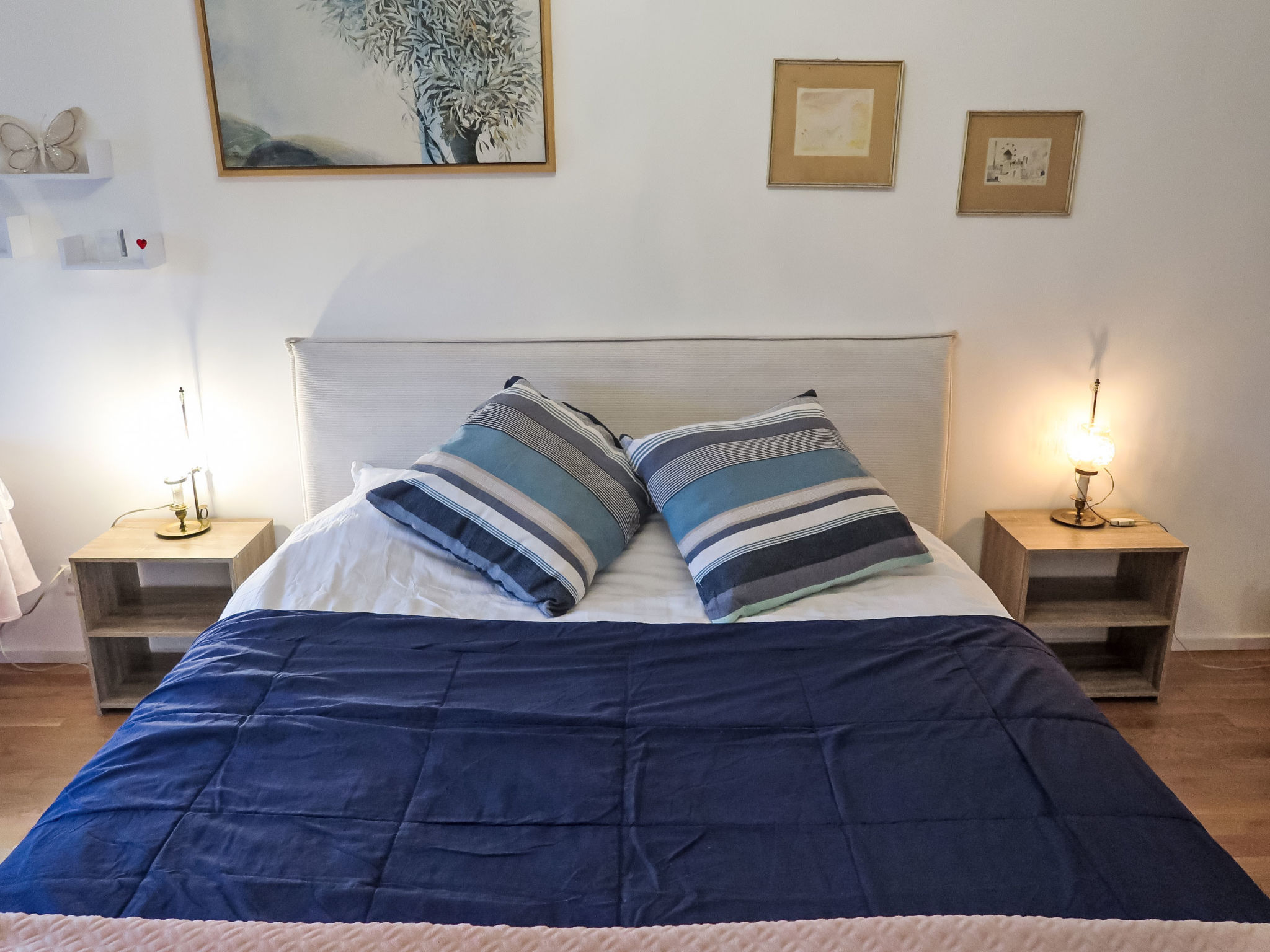 Les Perles du Lac-Binnen