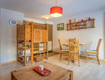 Zonnig 4-persoons appartement in Ovronnaz, vlakbij skibus en thermen - thumbnail 1